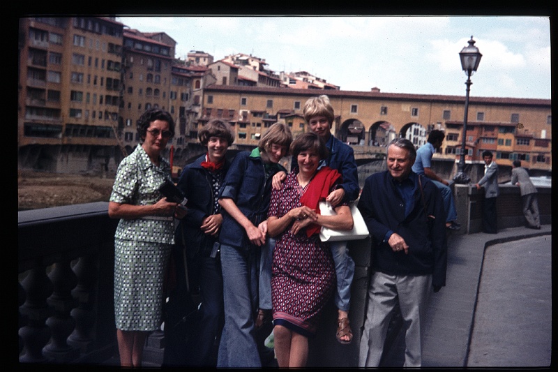 14.Florence jul 1977 Rino,Ilse,Mama,Brigitte,Marion,Peter.JPG